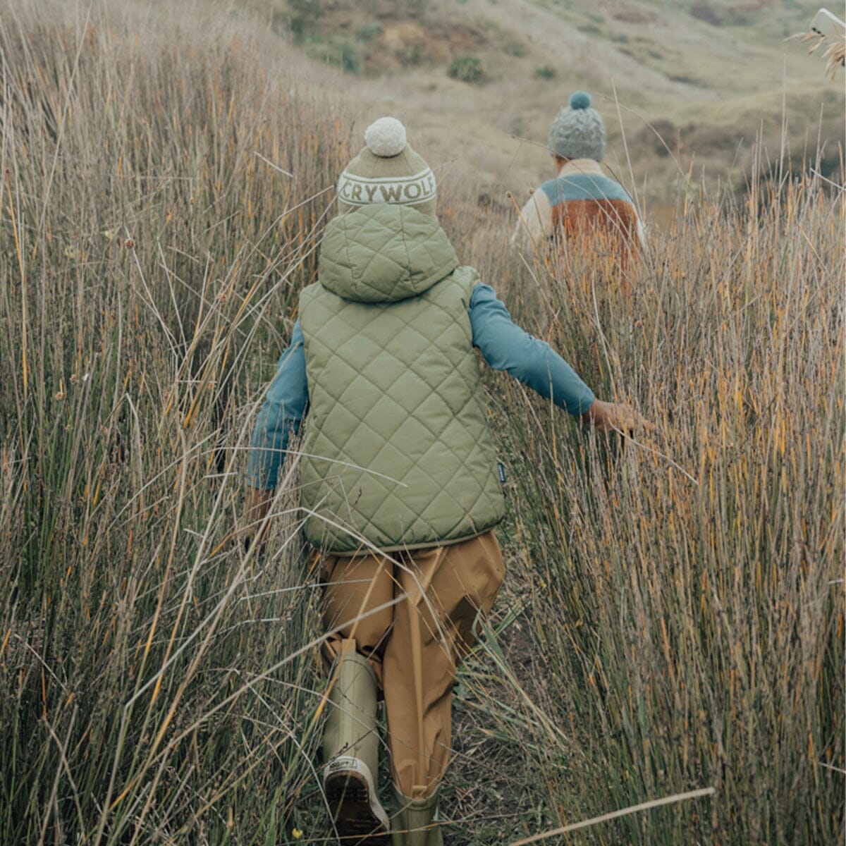 Crywolf - REVERSIBLE YETI VEST - Fern/Black Boys Crywolf
