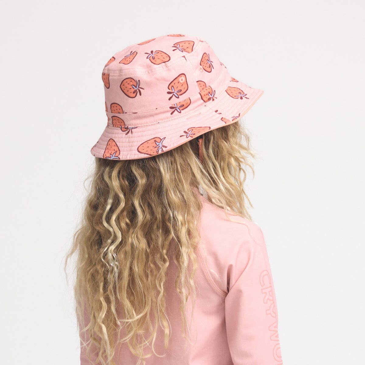 Crywolf - REVERSIBLE BUCKET HAT - Strawberry Splash Girls Crywolf