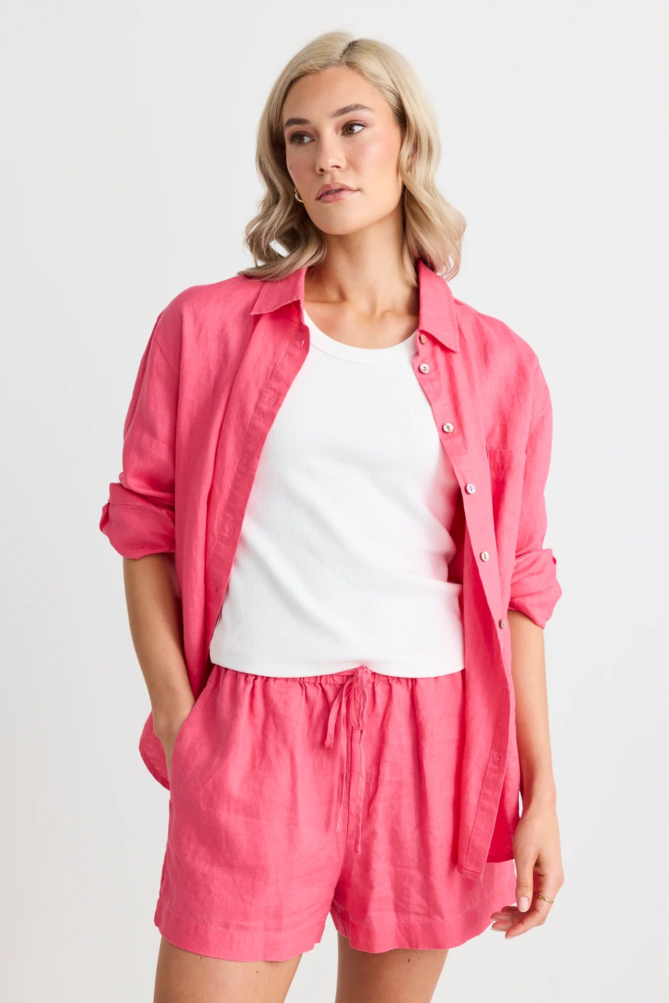 RE:UNION - Drift Linen Pull On Shorts - Fuchsia Womens RE:UNION