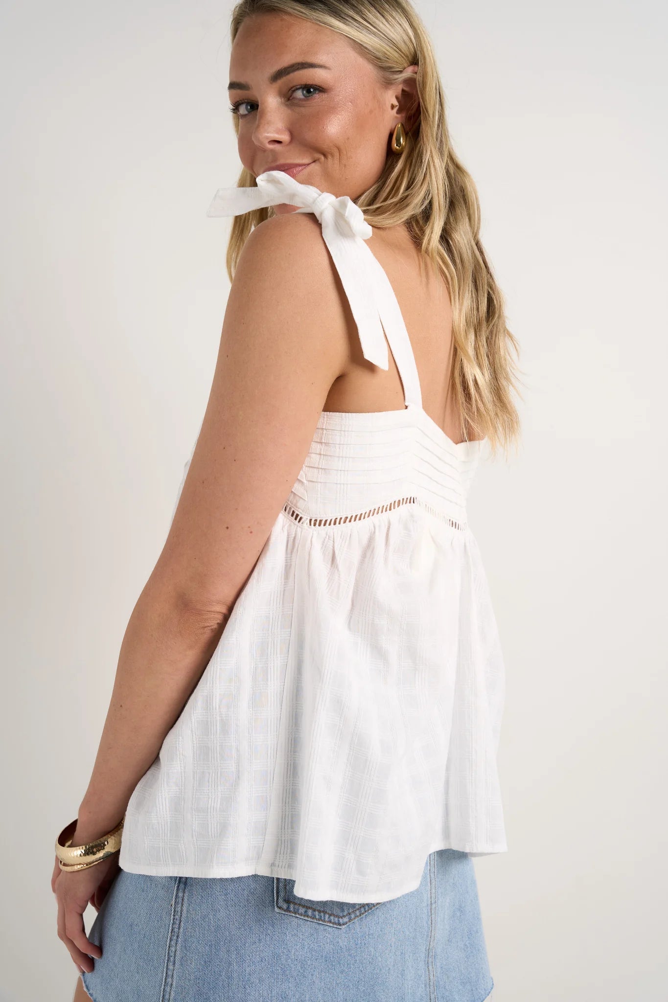 IVY + JACK - Unconventional Self Check Cotton Tie Strap Cami - White Womens IVY + JACK