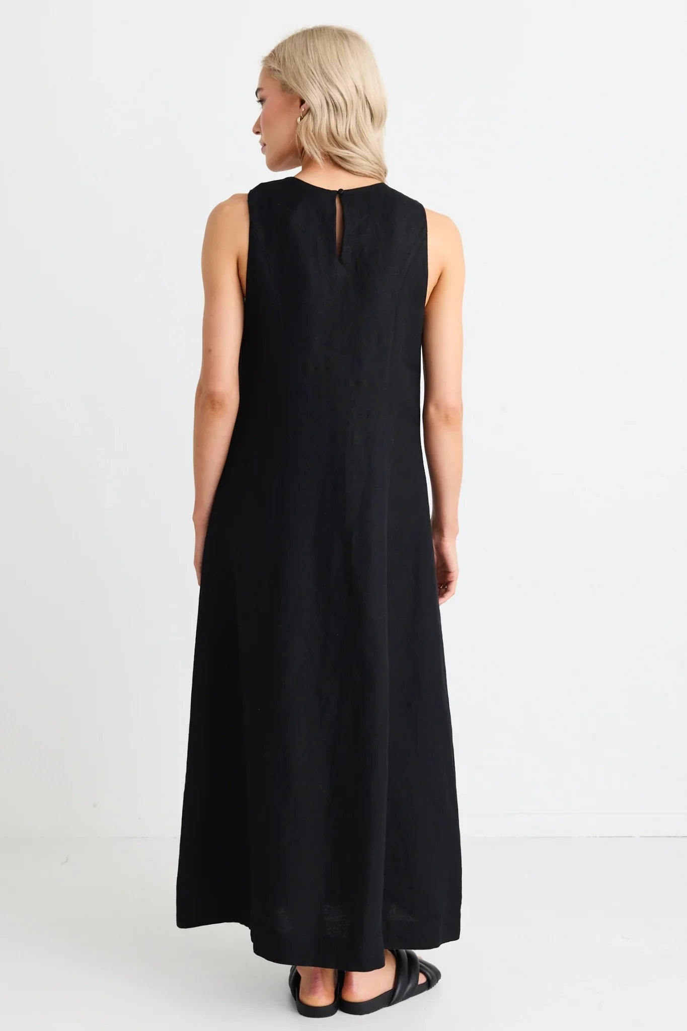 RE:UNION - Easygoing Linen Midi Dress - Black Womens RE:UNION