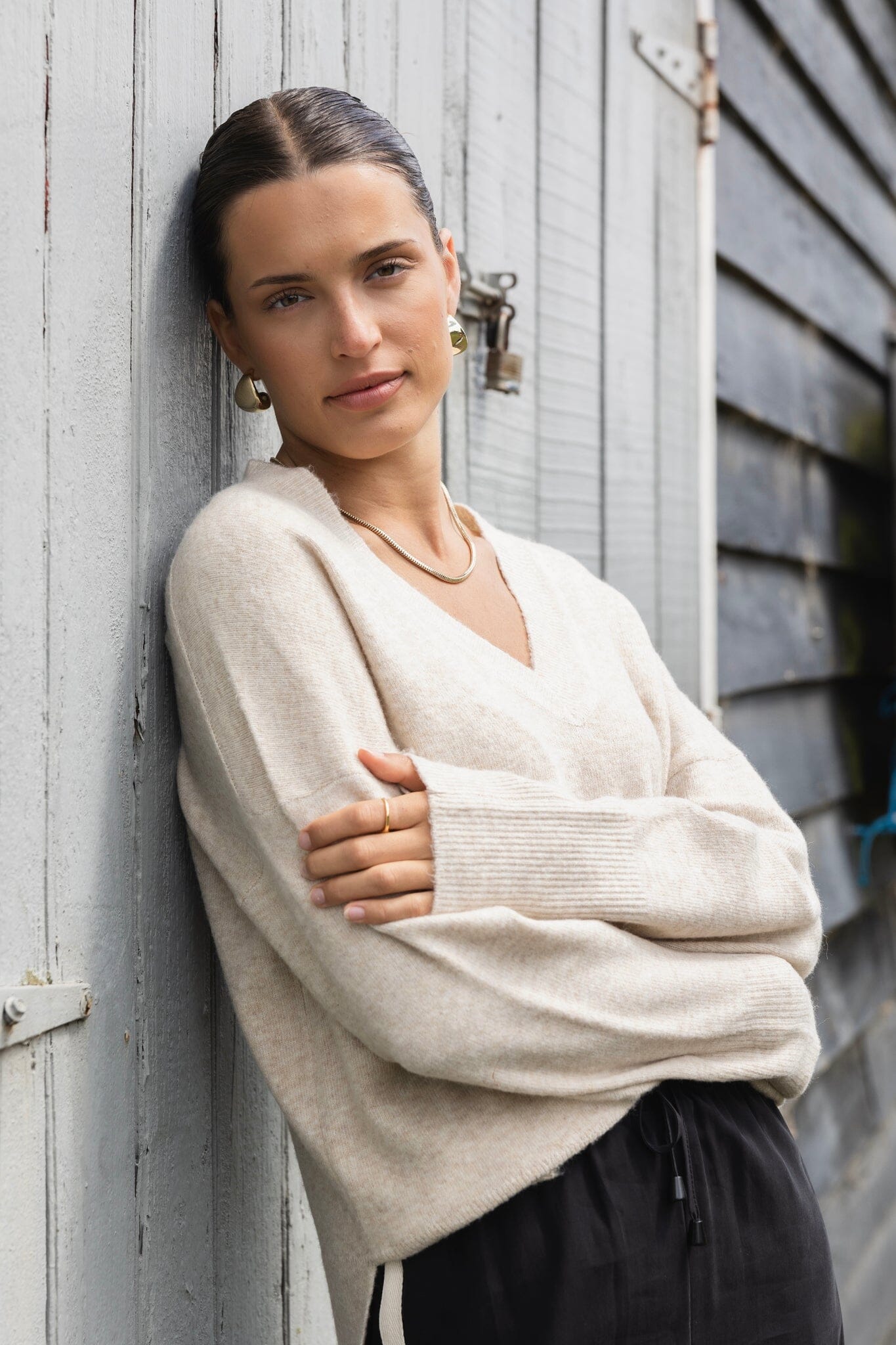 Stories Be Told - Quinn V Neck Fine Knit Jumper - Oat Womens Stories Be Told