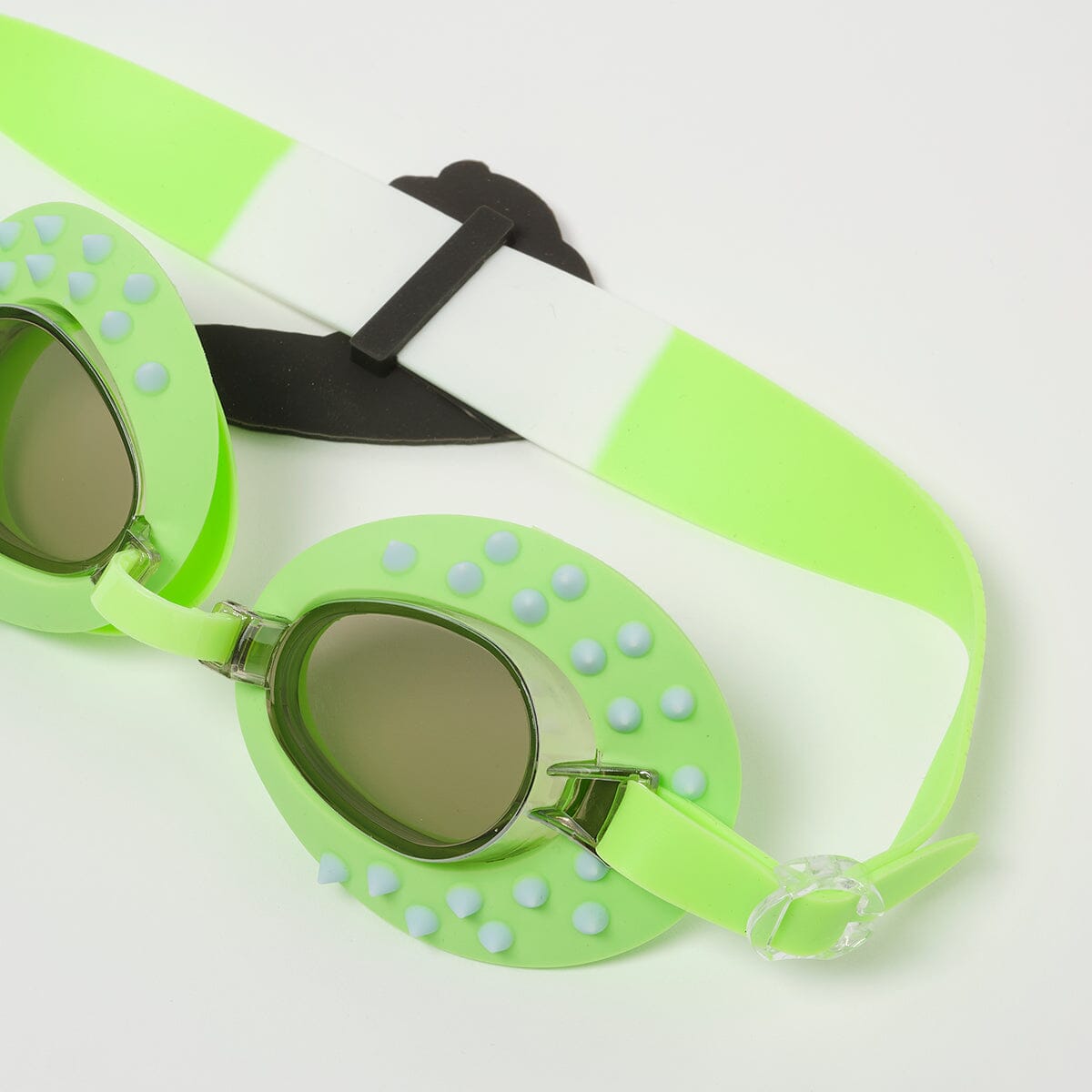 SUNNYLiFE - Kids Swim Goggles Shred Shark - Green CUTENESS Sunnylife