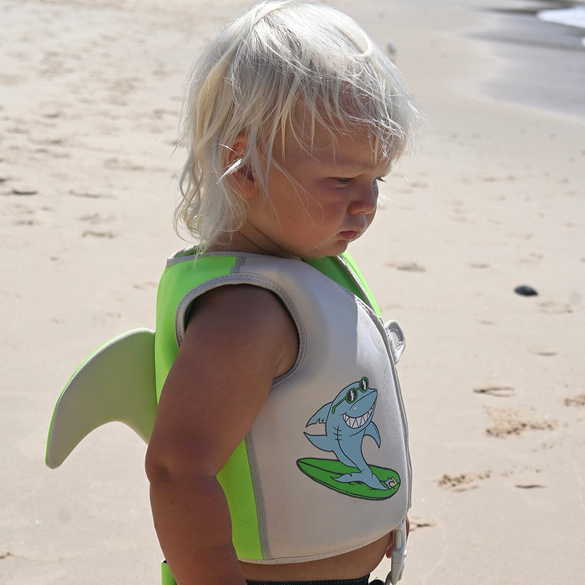 SUNNYLiFE - Kids Swim Vest Shred Shark - Green CUTENESS Sunnylife