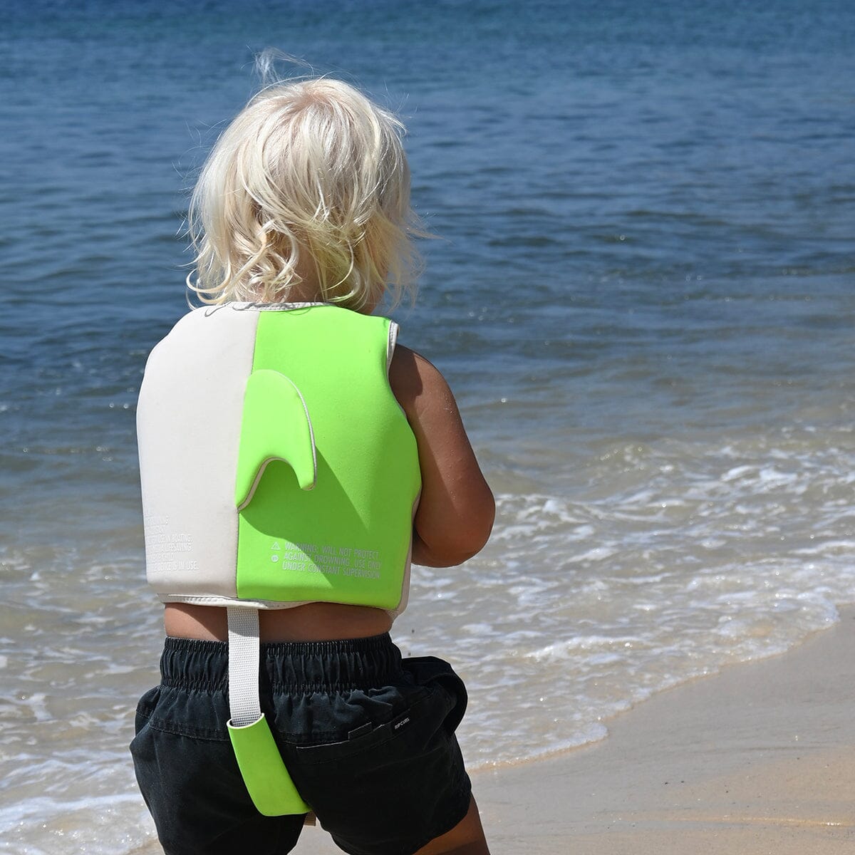 SUNNYLiFE - Kids Swim Vest Shred Shark - Green CUTENESS Sunnylife