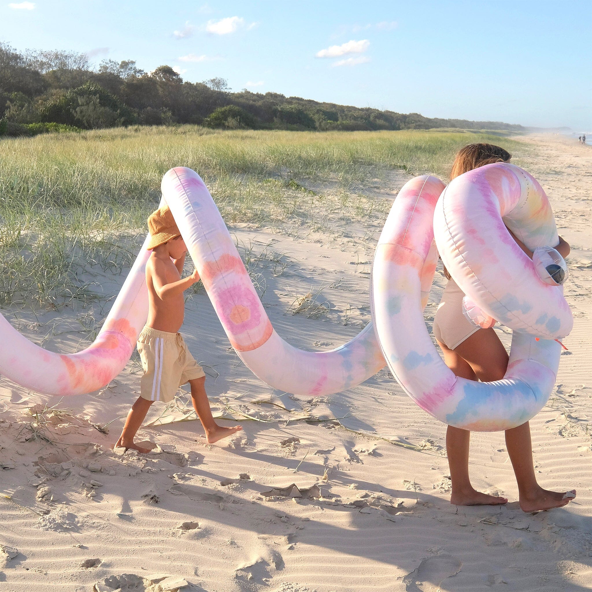 Sunnylife - Giant Inflatable Noodle Snake - Tie Dye Multi *** PRE ORDER / DUE LATE NOV*** CUTENESS Sunnylife