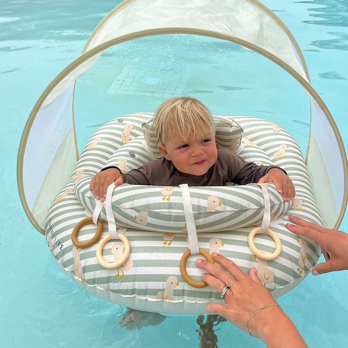 SUNNYLiFE - Interactive Baby Float Duck - Sage Stripe CUTENESS Sunnylife
