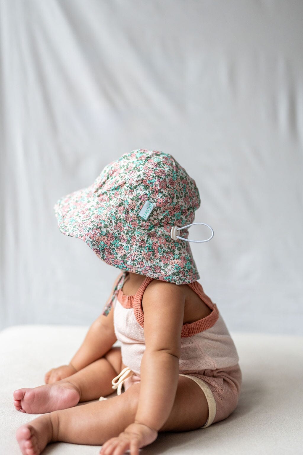 Acorn - Wide Brim Infant Hat - Holly / Blue,Pink&Green Baby Acorn