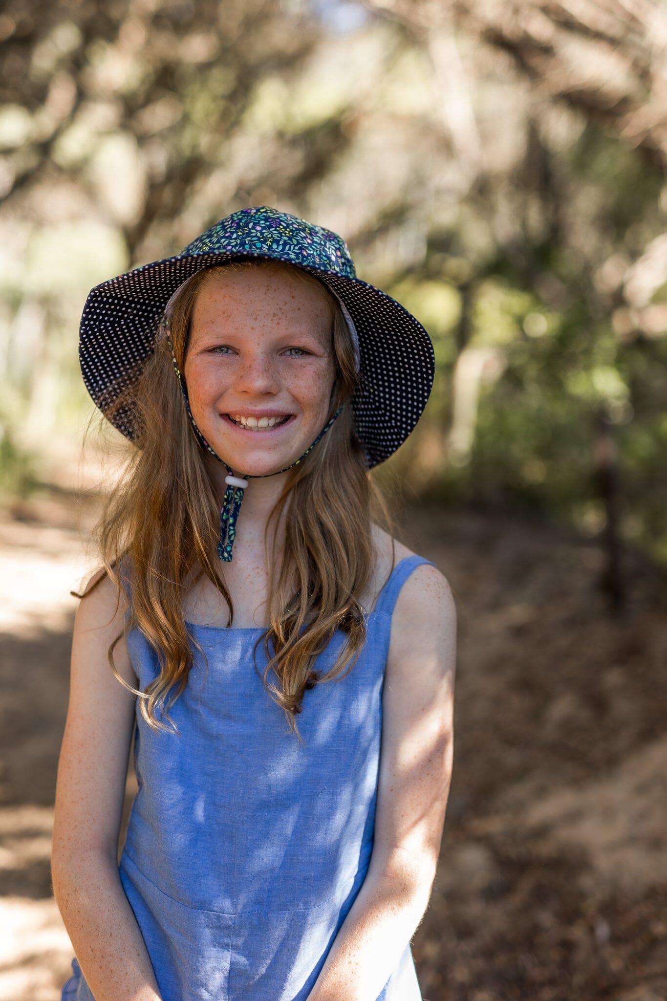 Acorn - Wide Brim Sun Hat - Fleur / Navy-Floral Girls Acorn