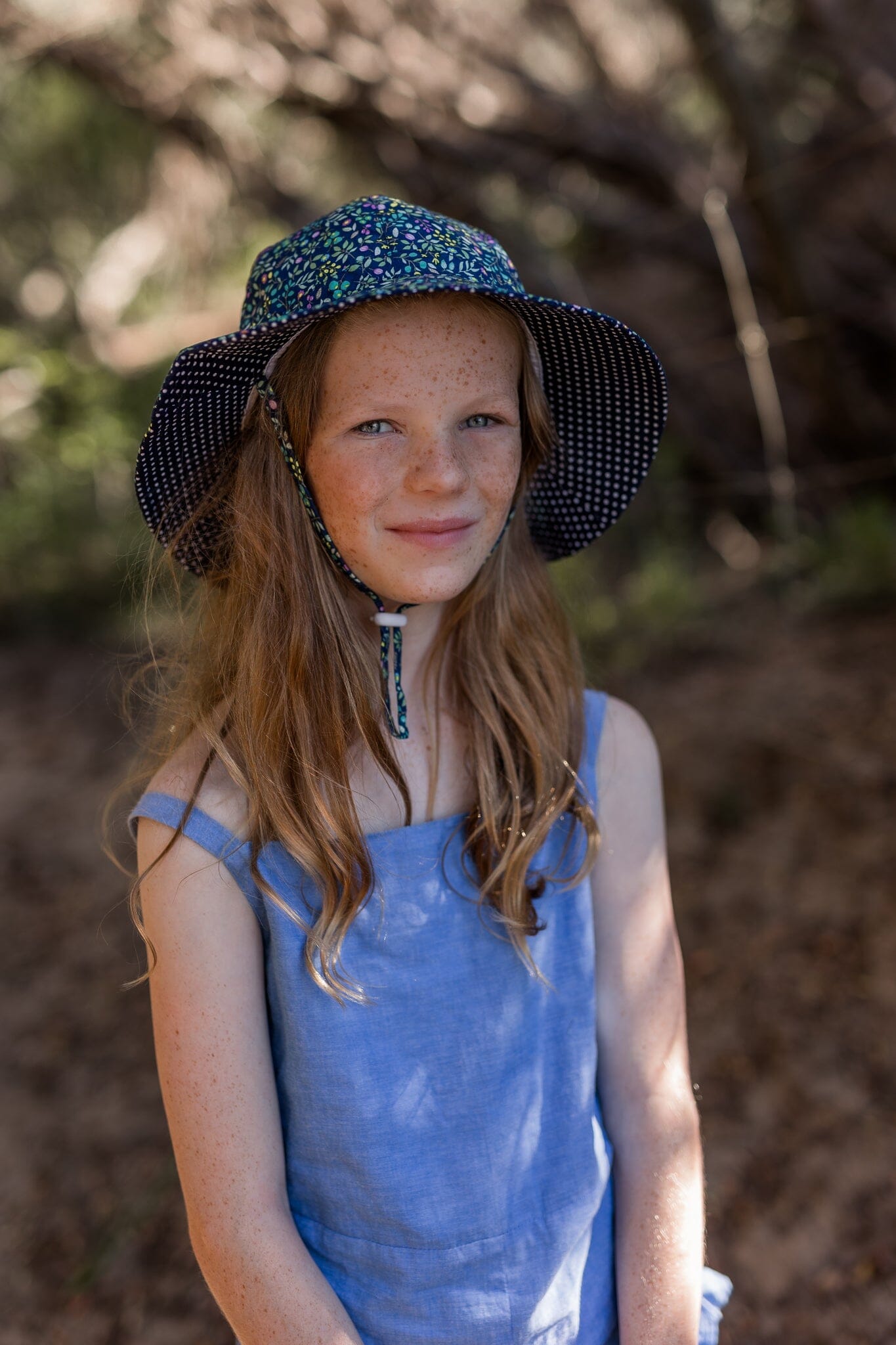 Acorn - Wide Brim Sun Hat - Fleur / Navy-Floral Girls Acorn