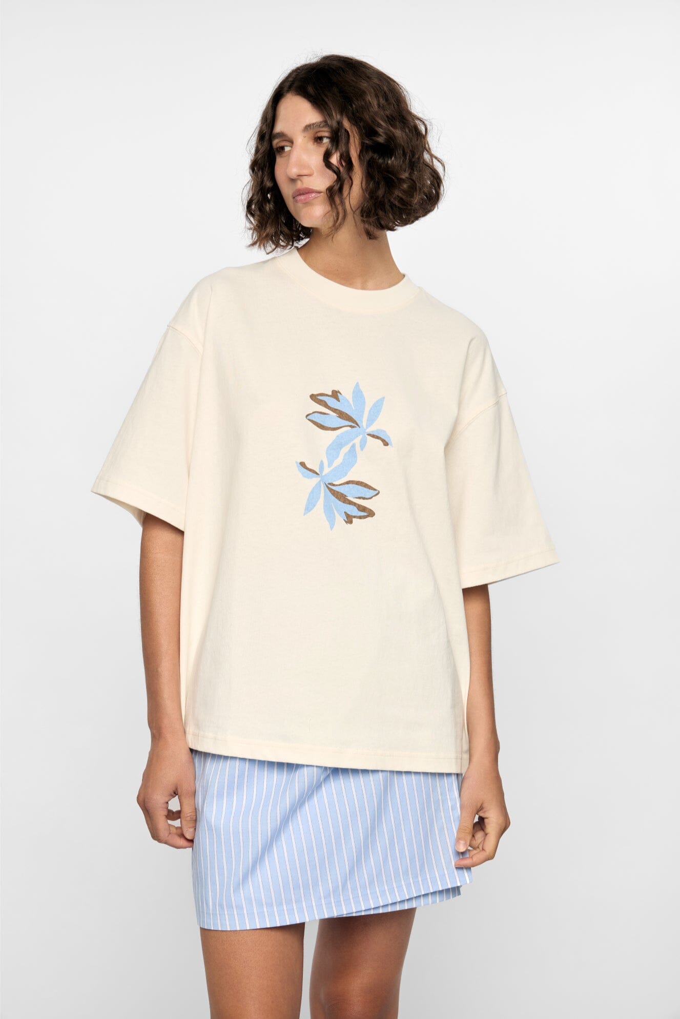 STAPLE THE LABEL - MAE GRAPHIC TEE - WHITE Womens STAPLE THE LABEL