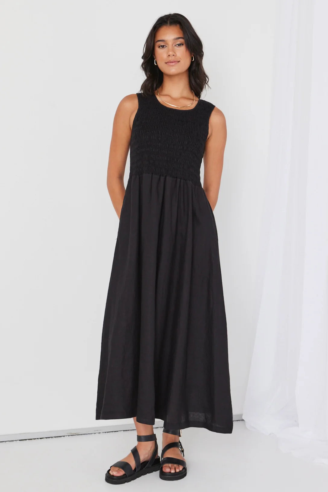 RE:UNION - Bryar Empire Midi Dress -- Black Womens RE:UNION