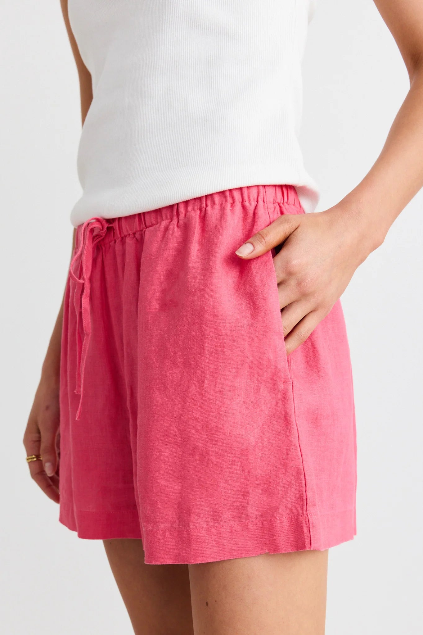 RE:UNION - Drift Linen Pull On Shorts - Fuchsia Womens RE:UNION