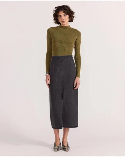 STAPLE THE LABEL - SUTTON DENIM MIDI SKIRT - Dark Grey Womens STAPLE THE LABEL